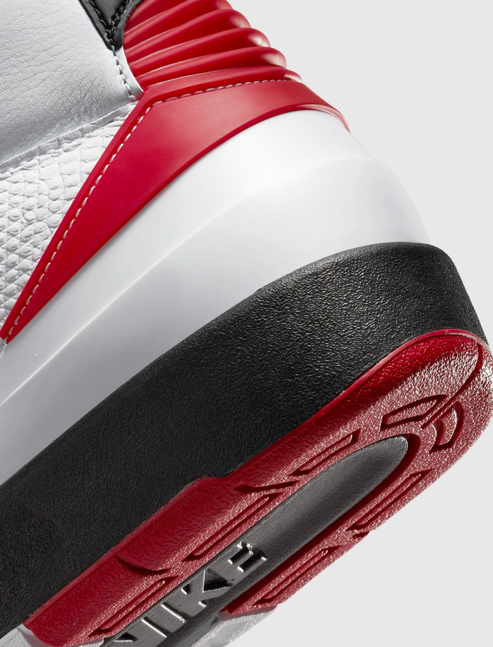 Air Jordan 2 Retro Chicago - Buy now