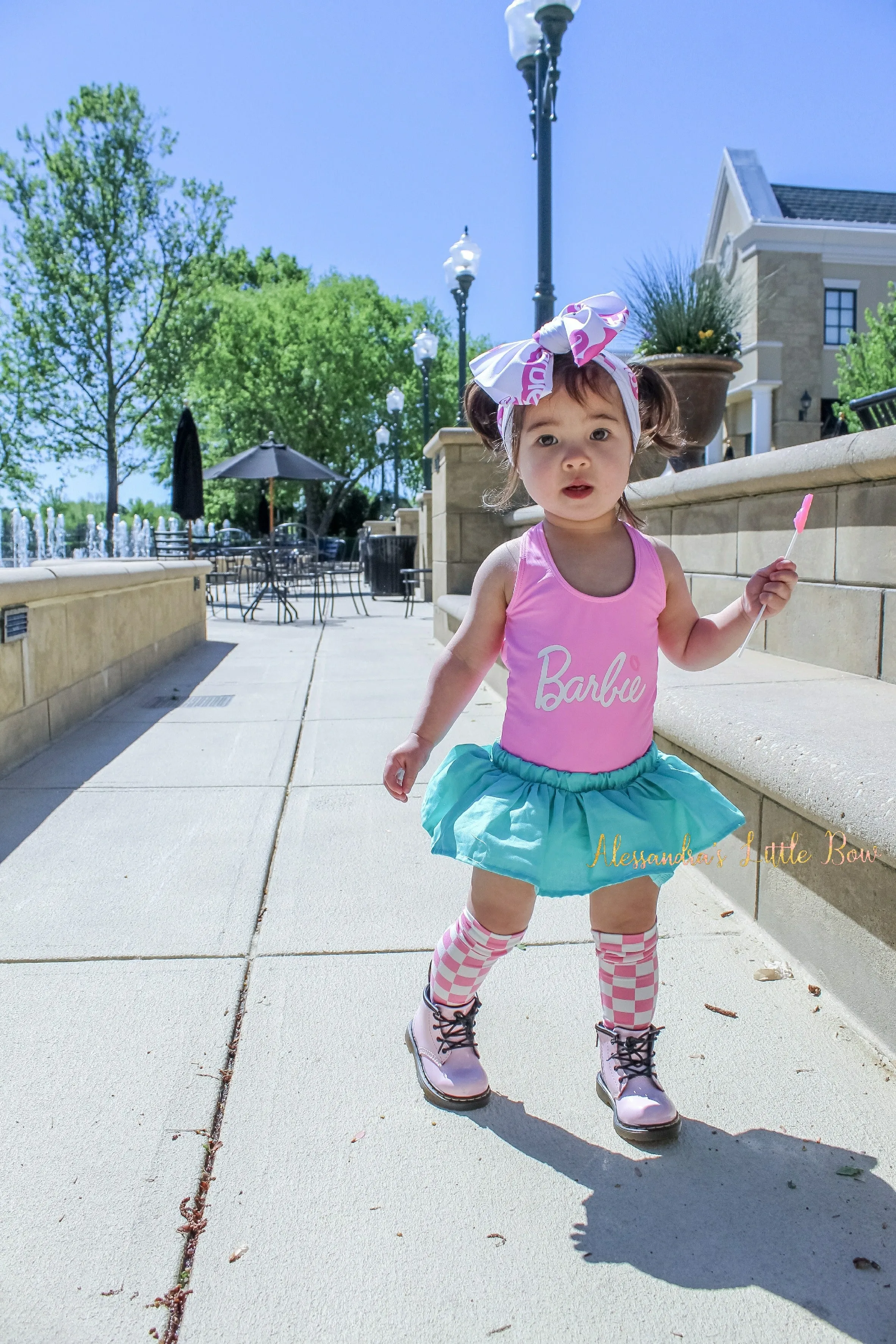 Blue bloomer skirt.