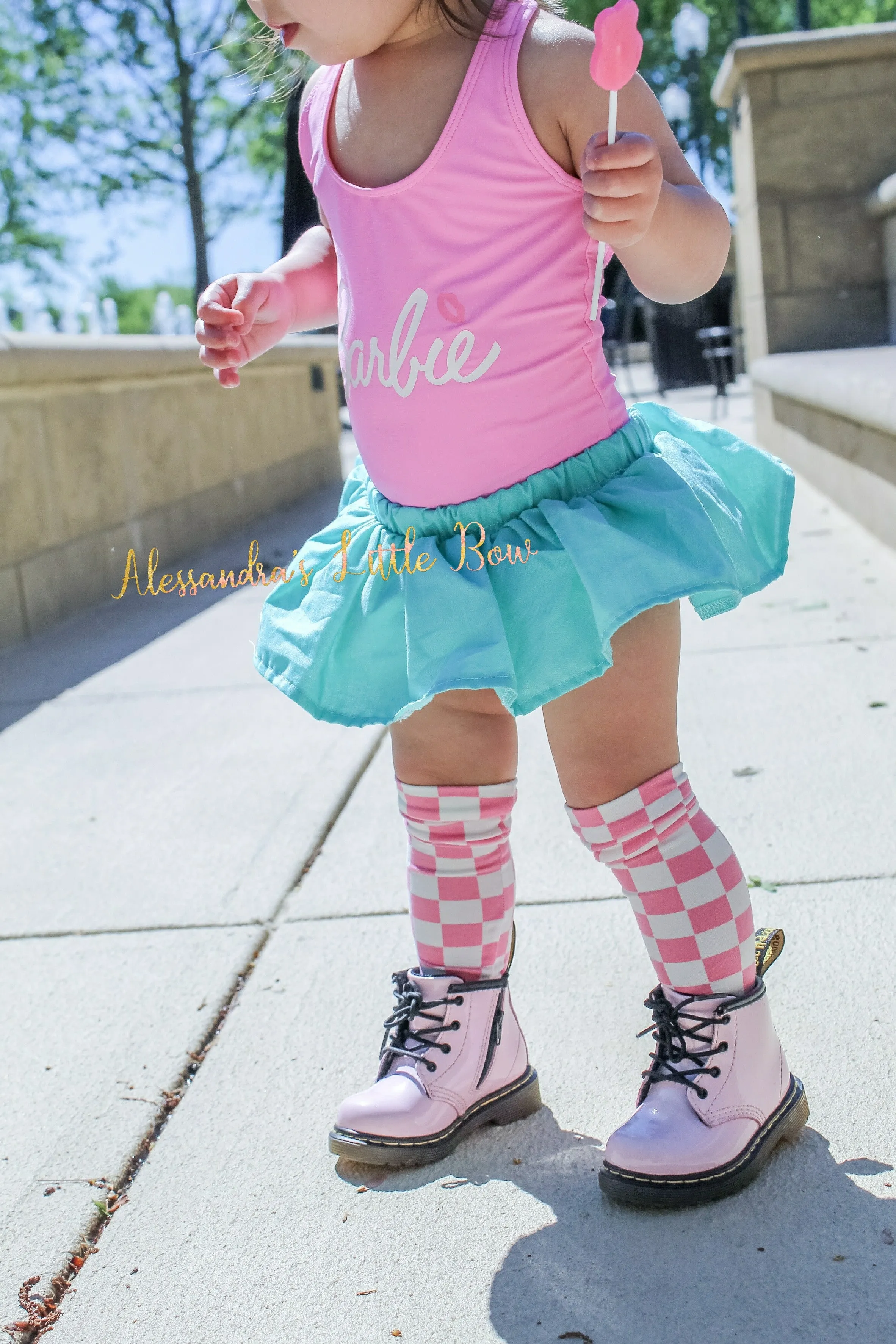 Blue bloomer skirt.