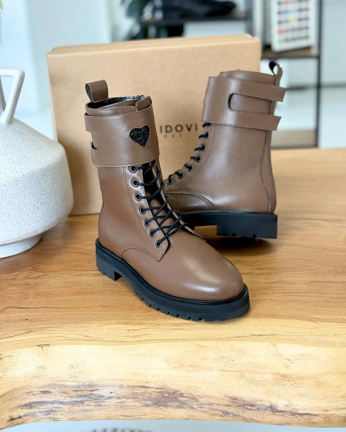 Boots B2 Choco