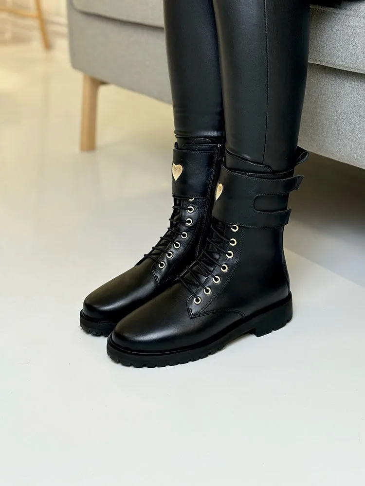 Boots B2