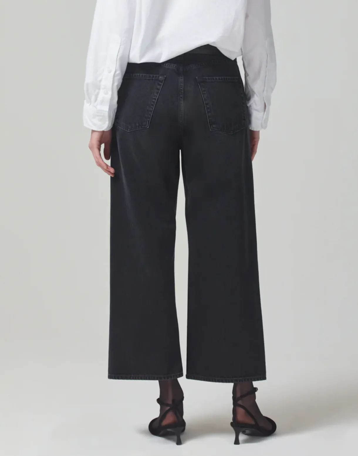 CITIZENS OF HUMANITY GAUCHO VINTAGE WIDE LEG: High-waisted denim pants with retro wide leg design.