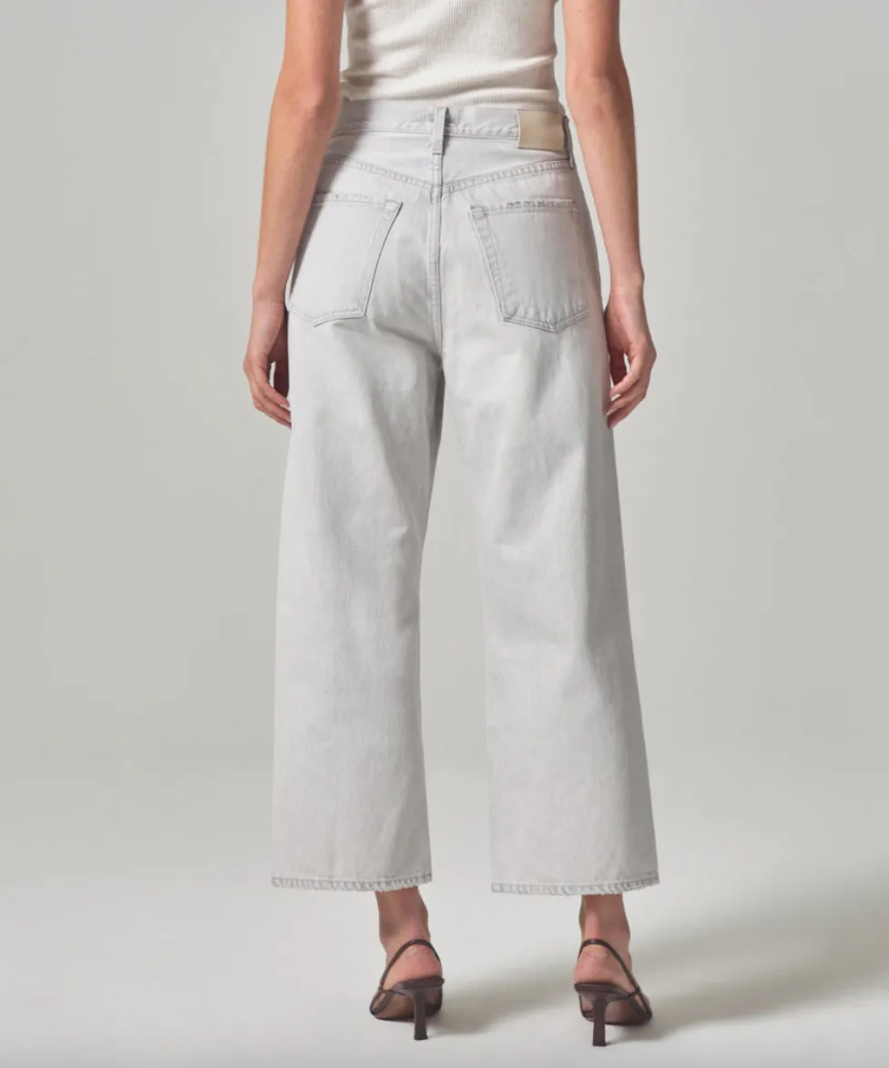 CITIZENS OF HUMANITY GAUCHO VINTAGE WIDE LEG: High-waisted denim pants with retro wide leg design.