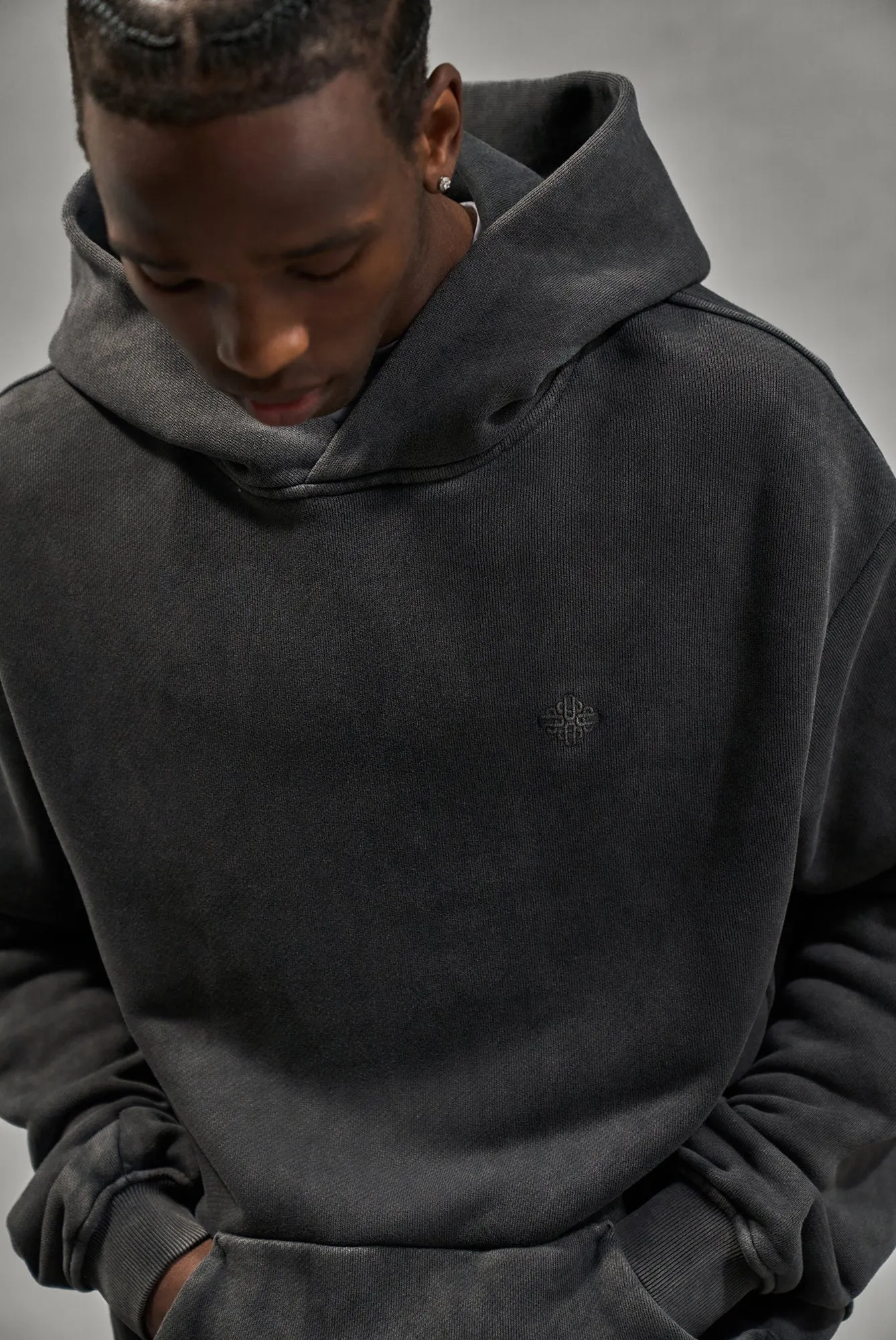 LAUNDERED CLASSICS HOODIE - CHARCOAL