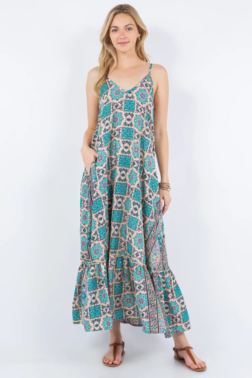 Maxi Dress - Julia: Affordable and Fashionable