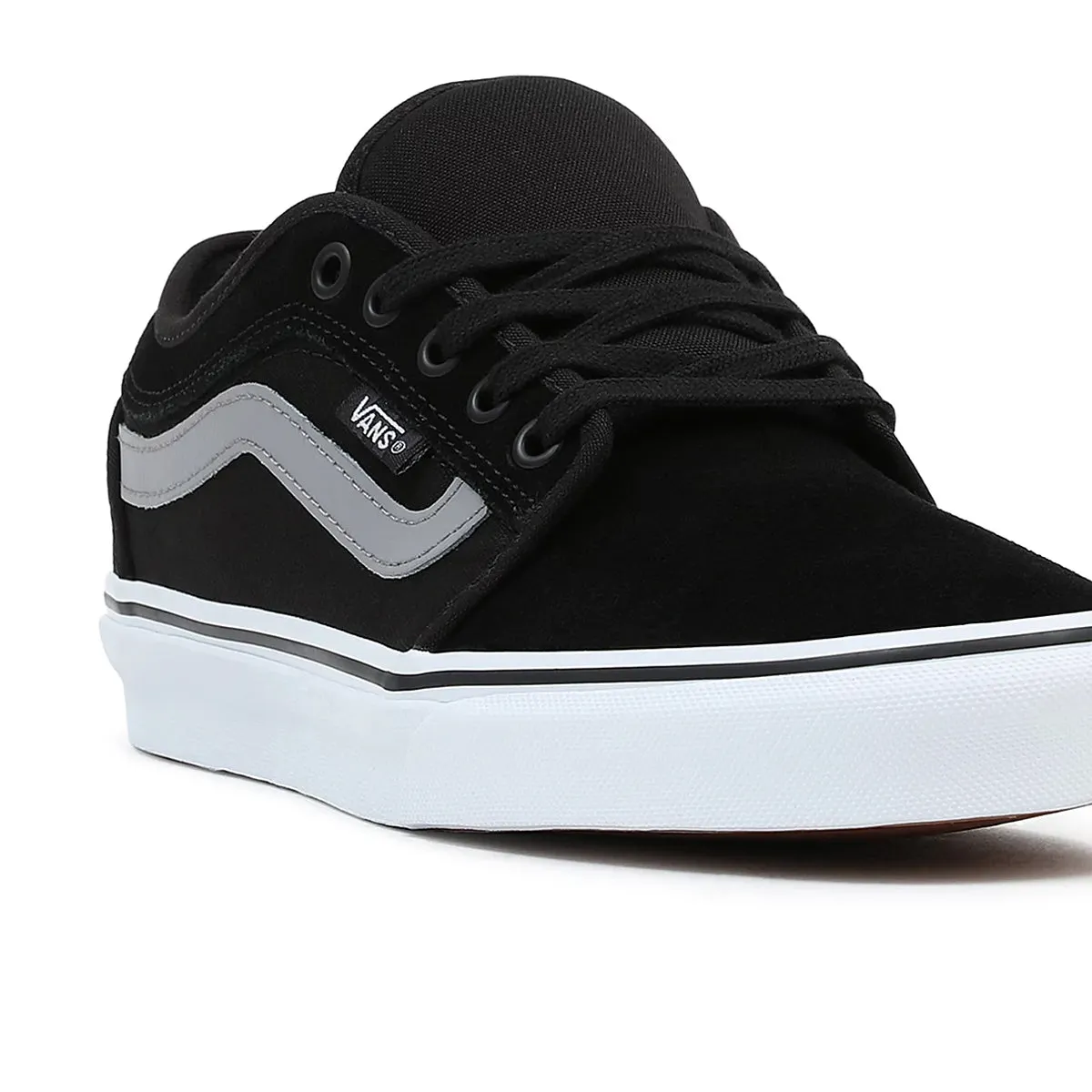 Mens low top chukka sneaker - black/gray/white