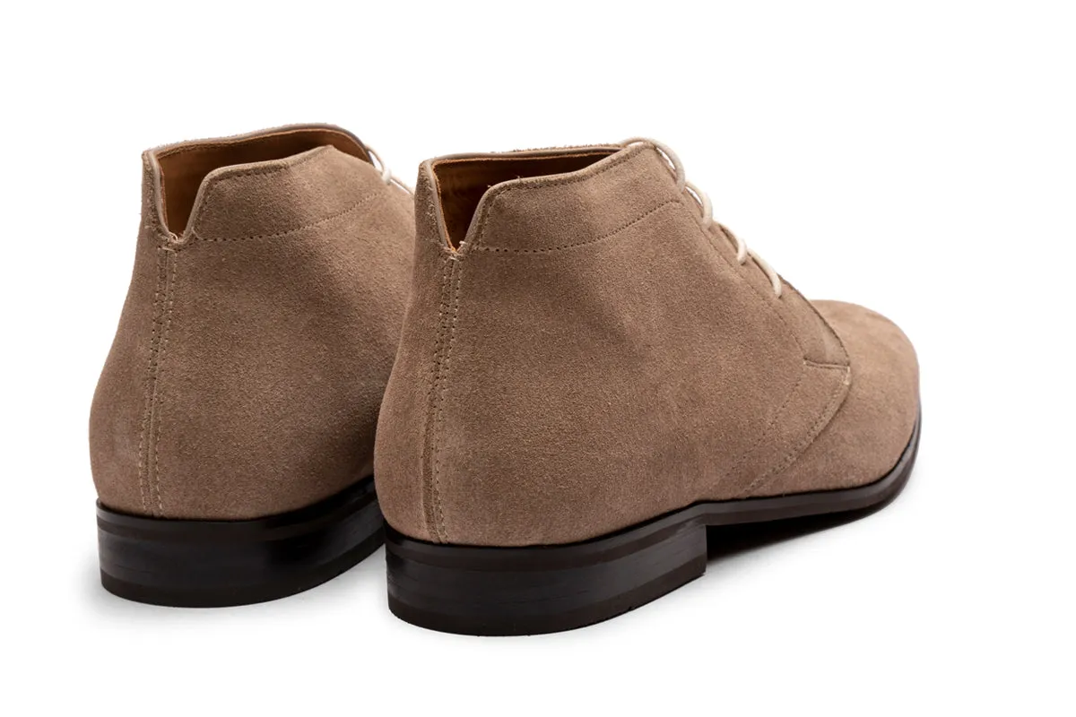 Plain Vamp Chukka Derby/T - Shop now for stylish and trendy Chukka Derby shoes with a plain vamp design.