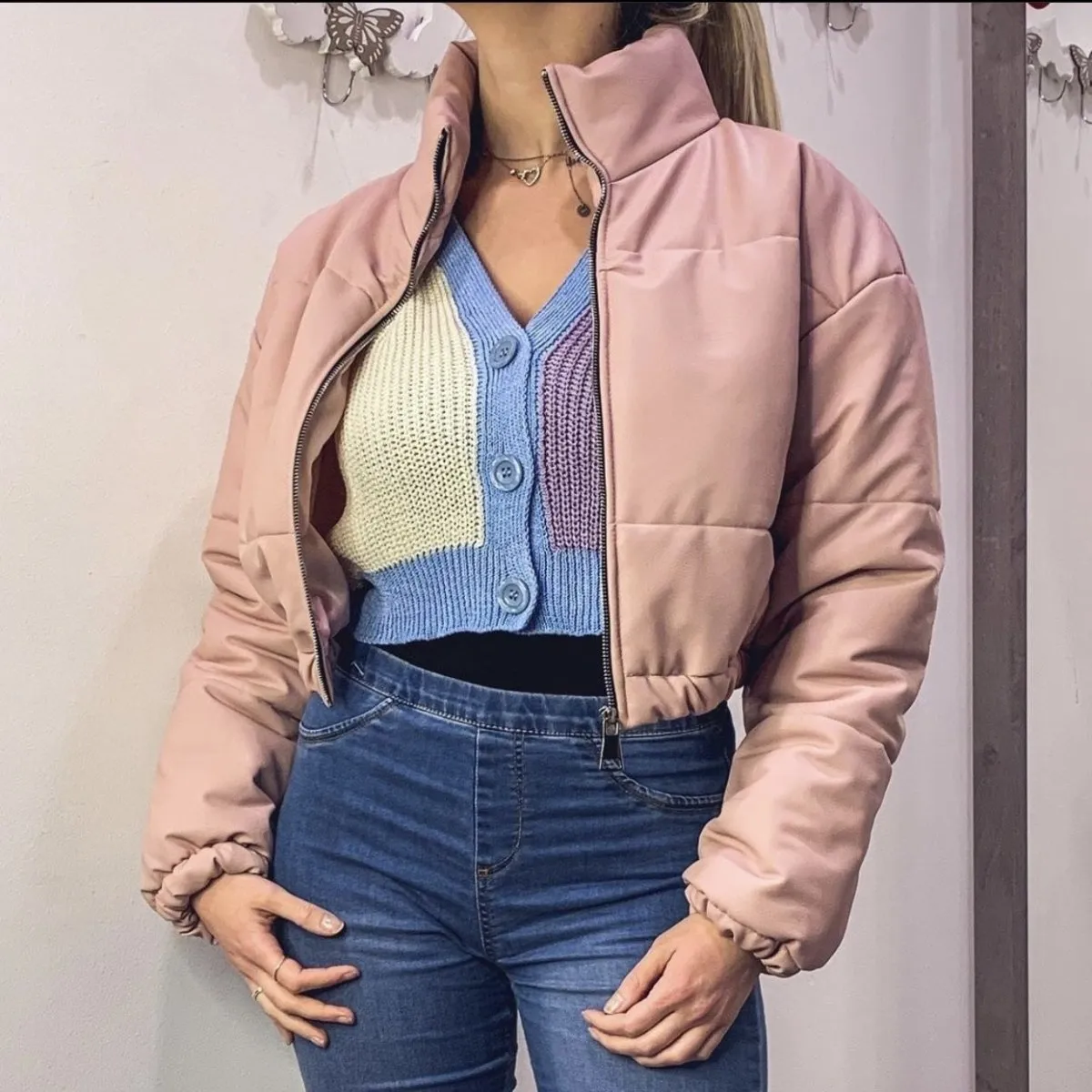 Rosa similpelle bomber jacket.