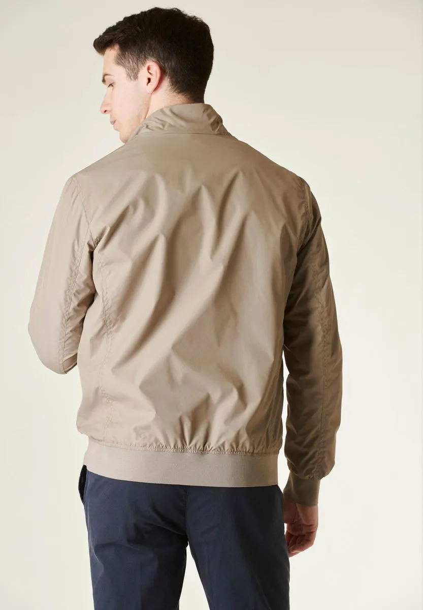 Short retractable tortoise jacket