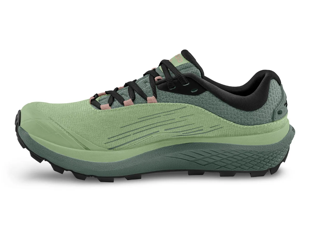 Top women's running shoes - pursuit, performance, efficiency, comfort - TOPO