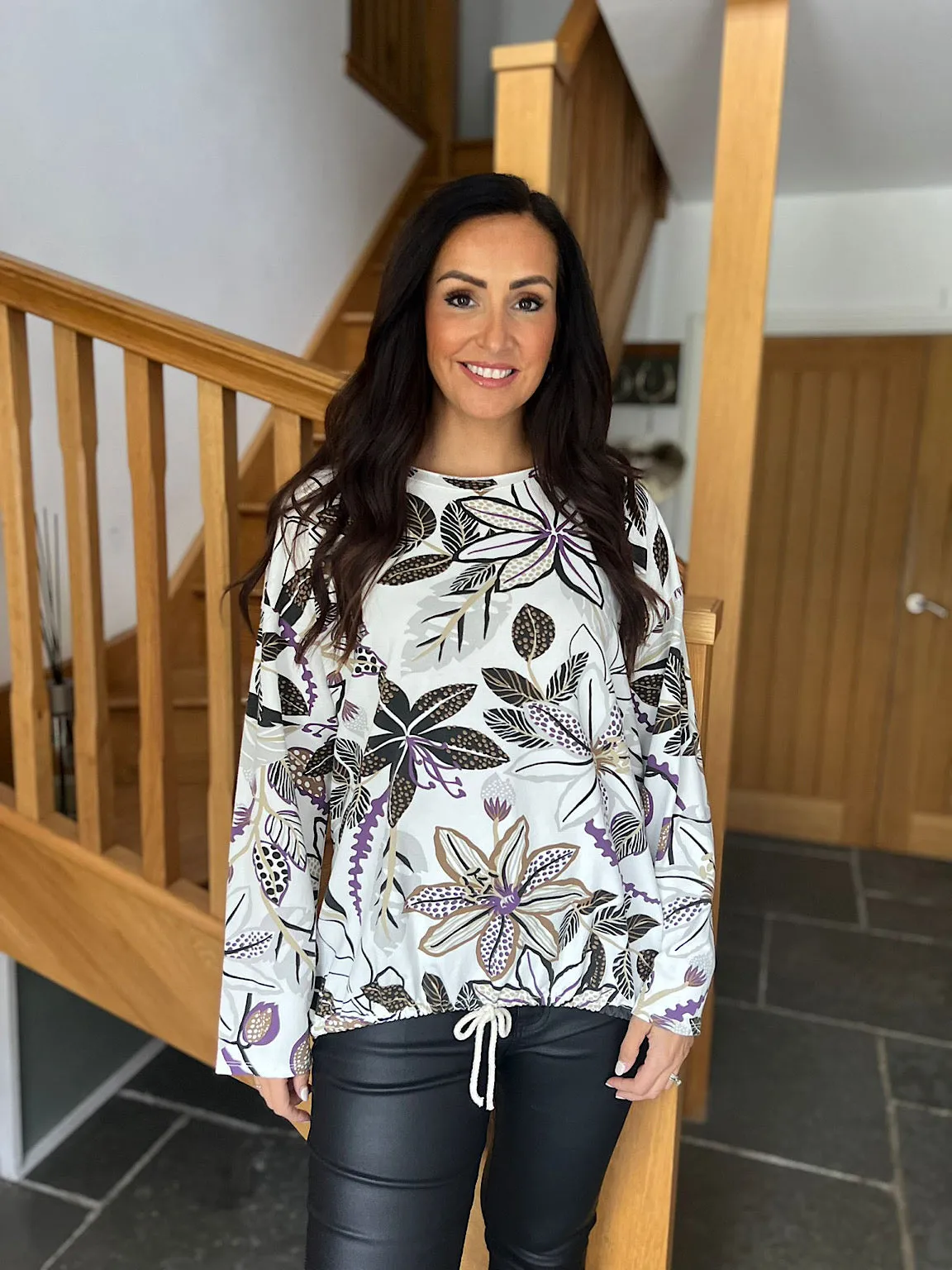 Winter White Leaf Pattern Sweatshirt