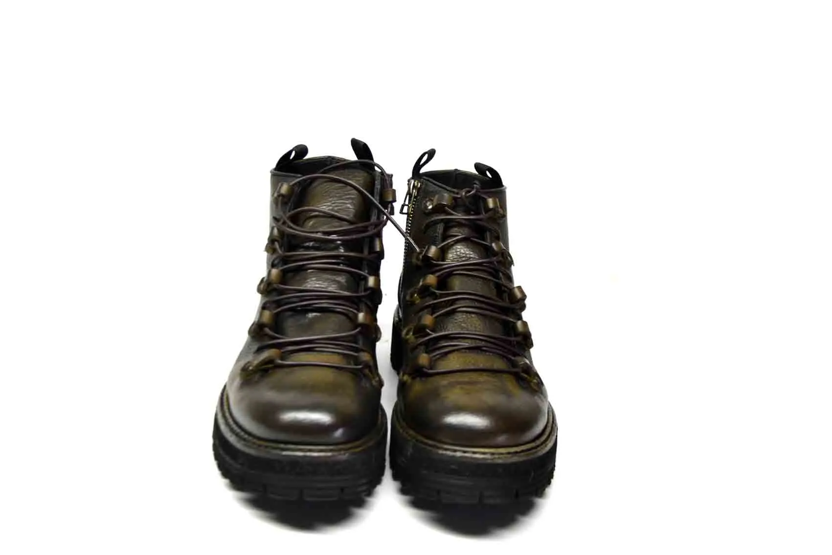 Yuri Lace-Up Chukka Boots